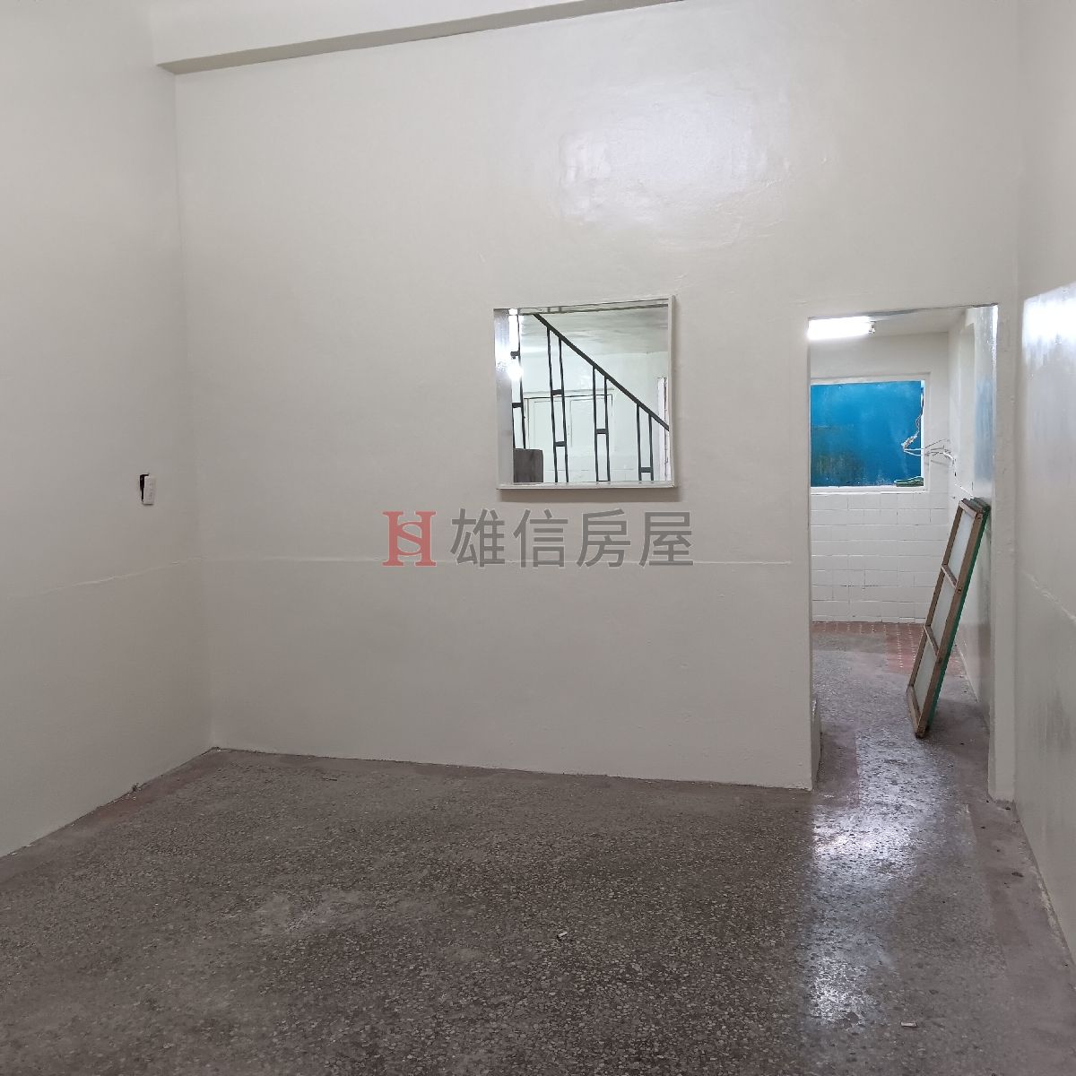@鳳山鎮東路<公寓價格買透天厝>2+1樓透天厝@