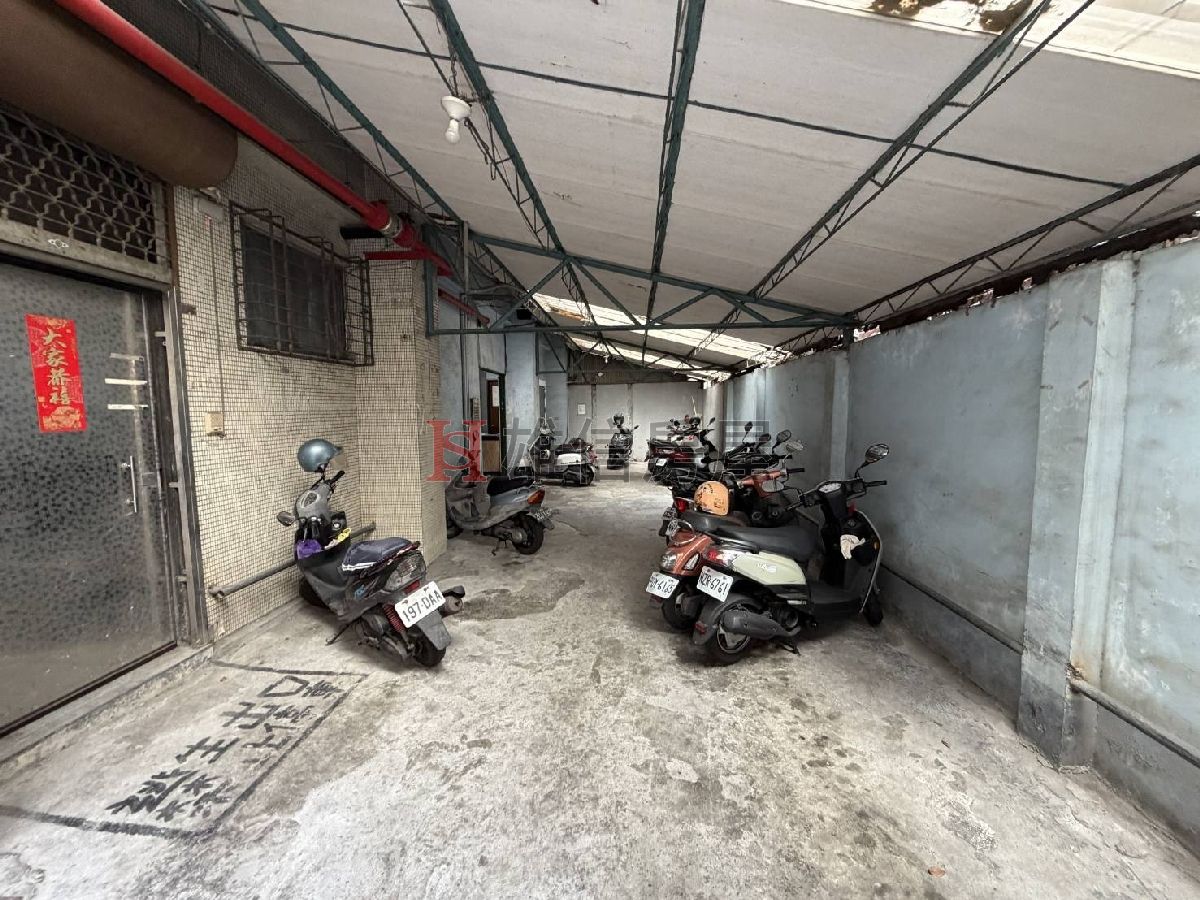 美麗島六合商圈套房