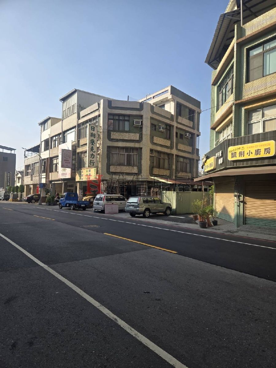 鳳山火車站漂亮便宜3樓公寓