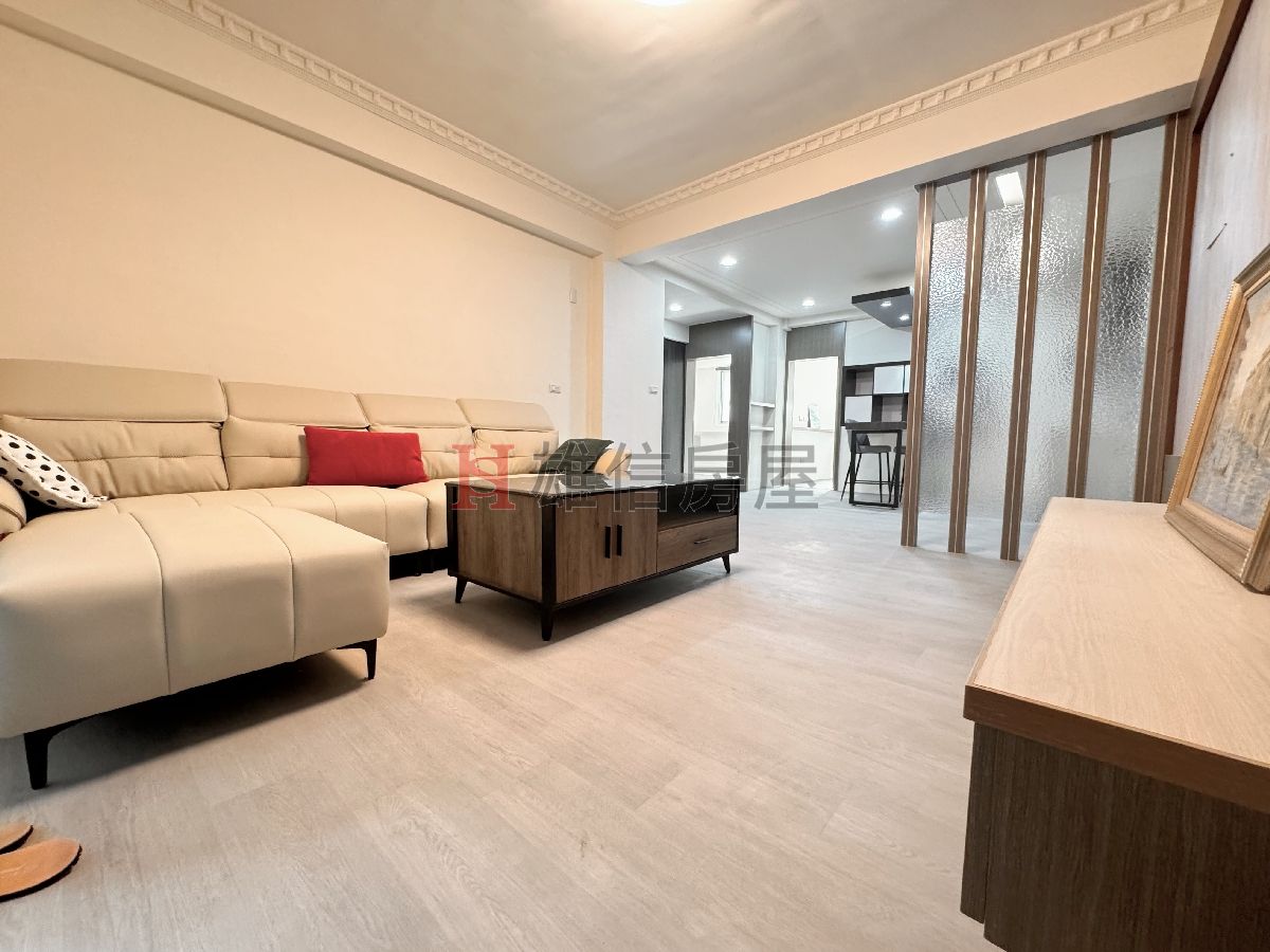 🏡 楠梓右昌|大三房公寓三樓